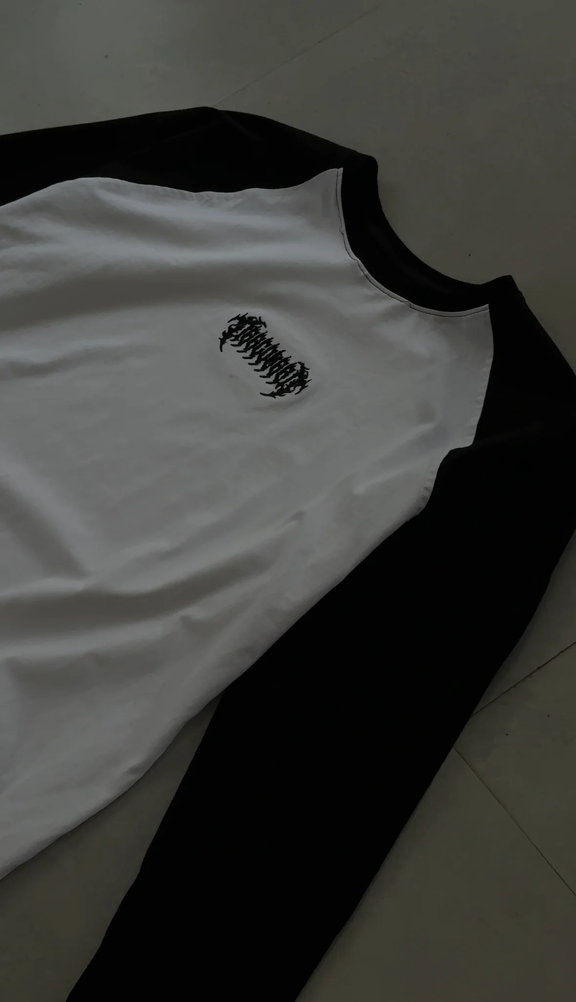 RAGLAN 001 ( B ) - Image 3
